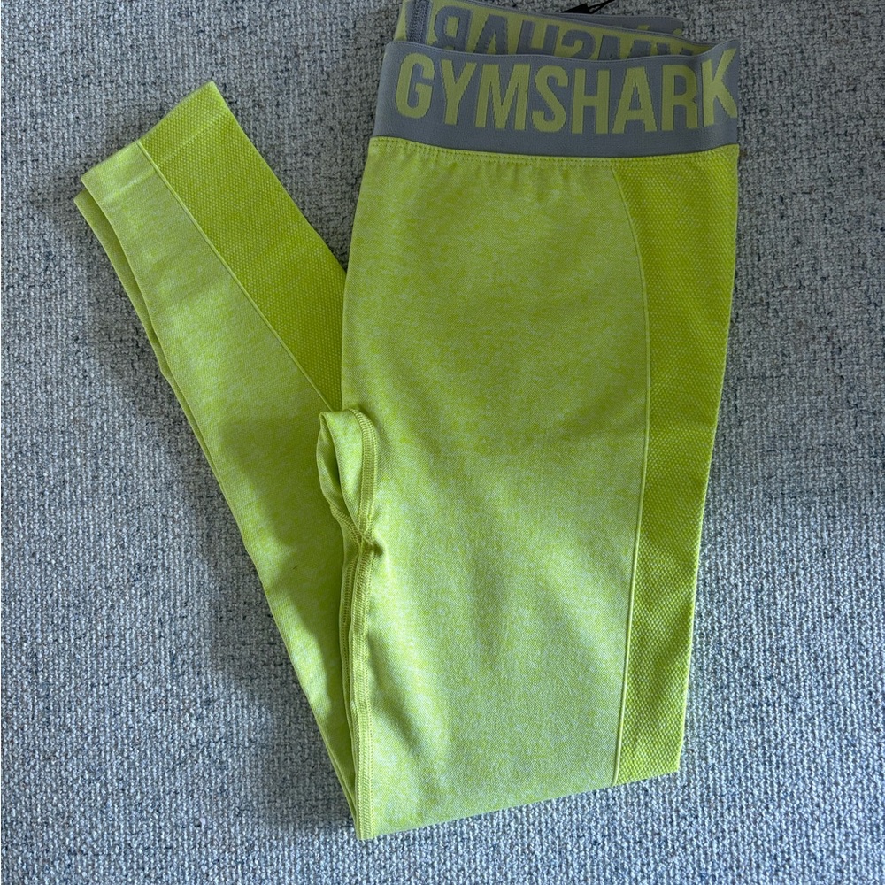 Gymshark Neon Yellow Leggings Size Large NWT